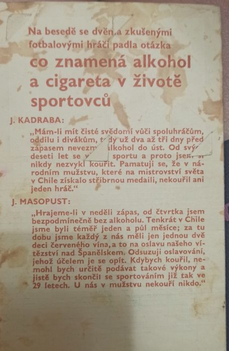 колекционерски албум за футболни стикери / картички за чехословашката футболна лига от сезон 1966–1967 г.