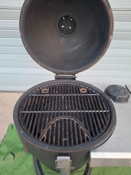 Барбекю на дървени въглища Char-Broil