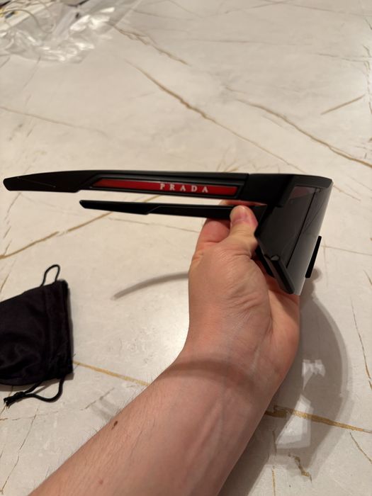 Очки от Prada мужские