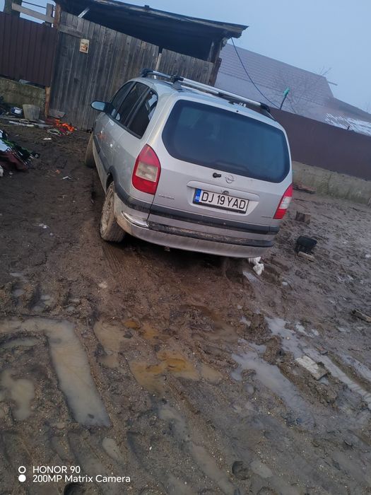 Mașini . Capre. cai .