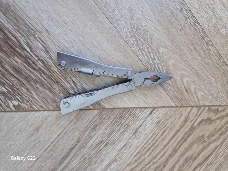 Продам нож универсал