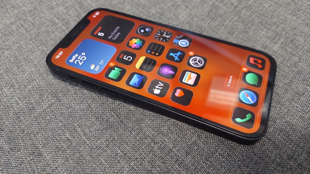 iphone 12  64GB Черен Цвят