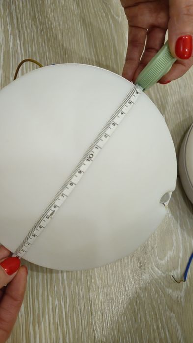 Продам светильник. Цена за 2шт