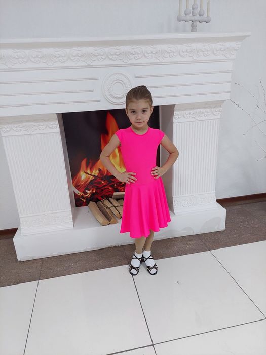 Продам спортивное рейтинговое платье 116-122