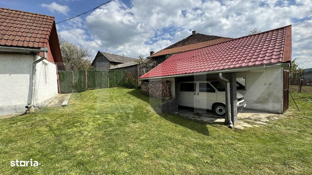 Casa de vanzare, in Sigmir si 10 ari de teren