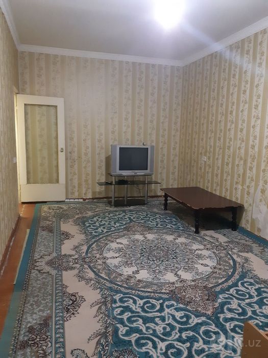Продам  2 ком Юнусабад 8 квартал Ипотека