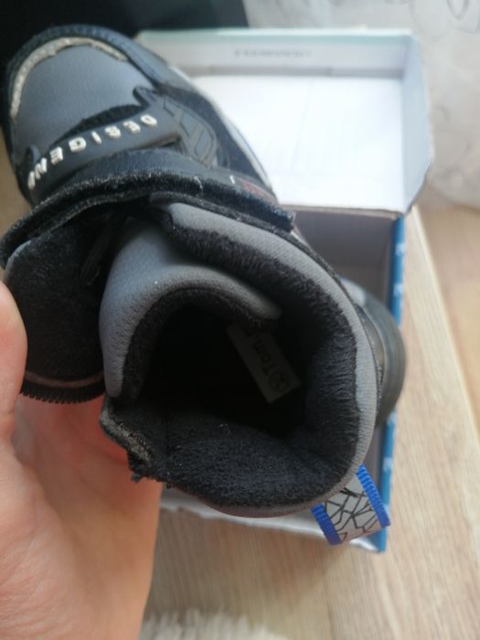 Продам ботинки детские