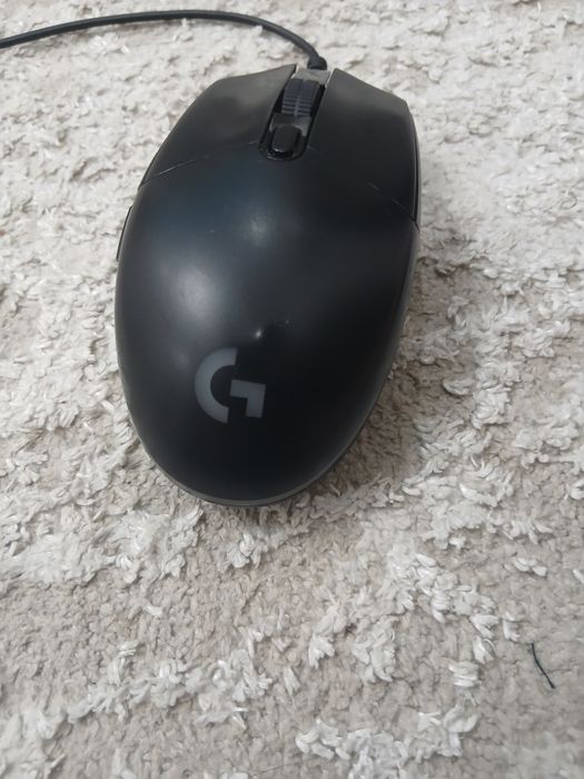 Мышька Logitech g102