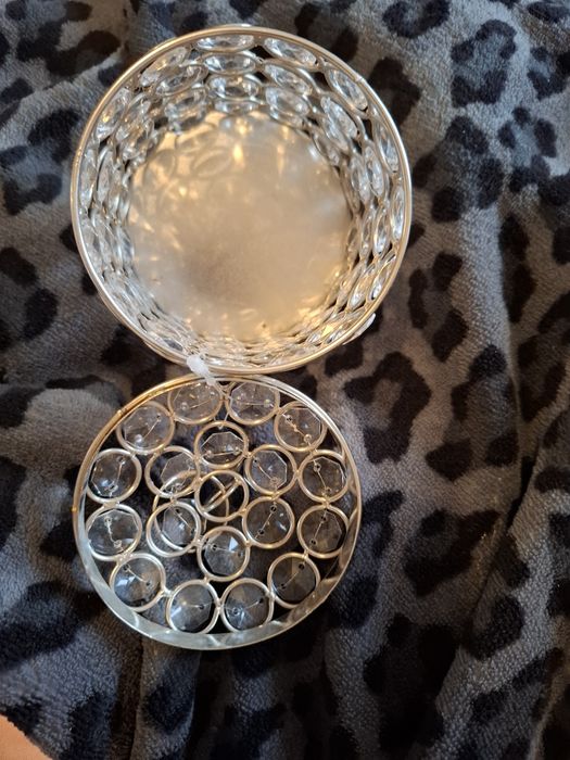 Кутия за бижута- нова