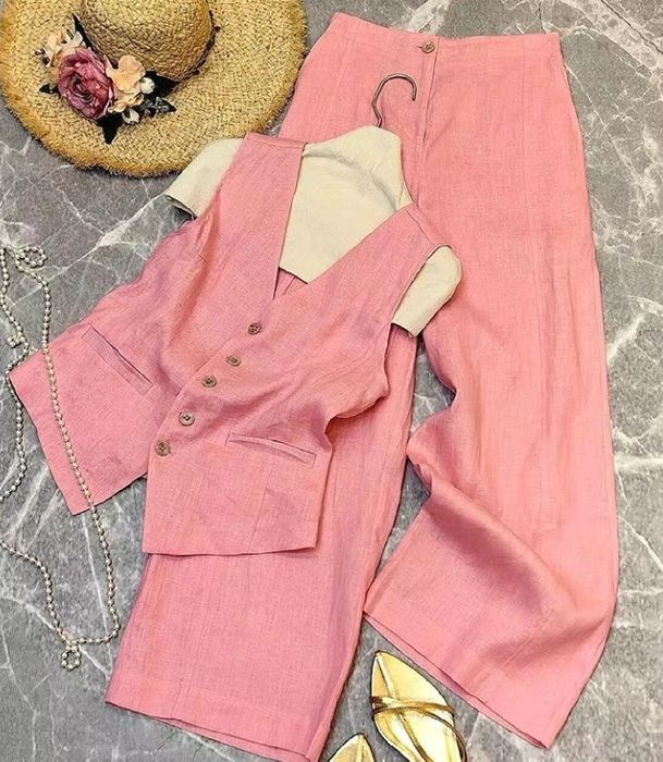 Брючный летний костюм