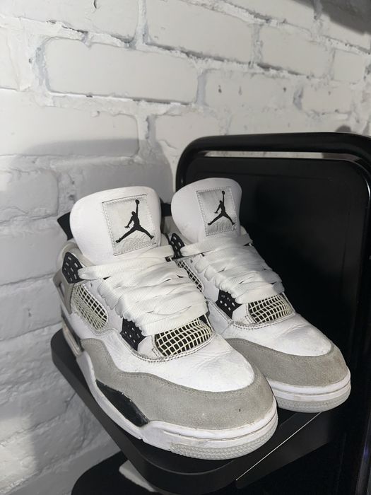 Jordan 4 Military Black