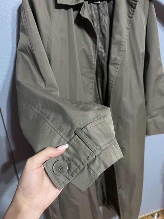 Тренч (плащ) осенний цвета хаки