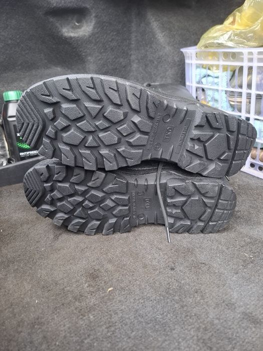 Продам срочно летний берцы