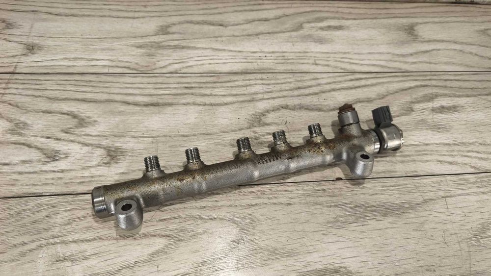 Rampa injectie motor 2.0 d2 D5204T8 motor VEA