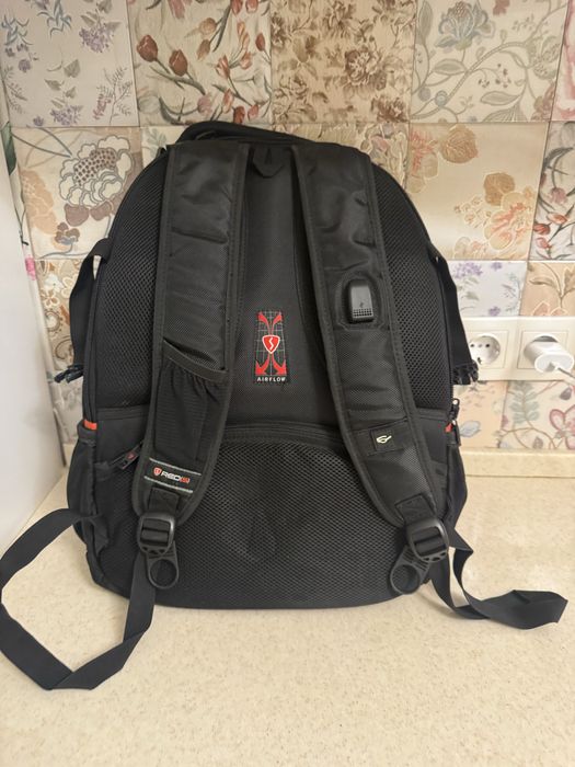 Новый рюкзак для компьютера