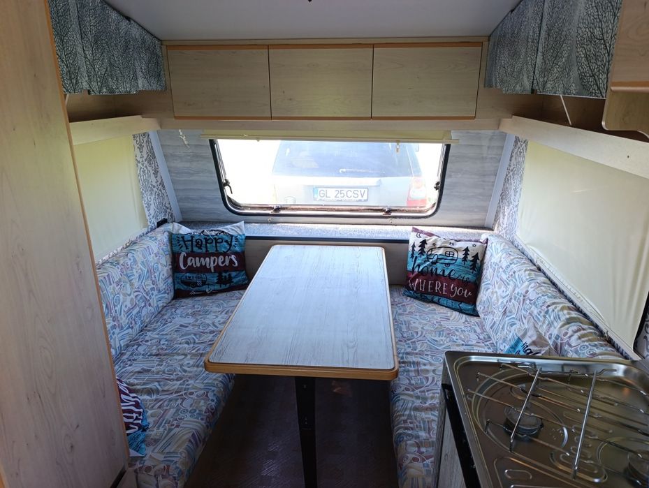 Rulotă knaus, pregătită pentru of camping