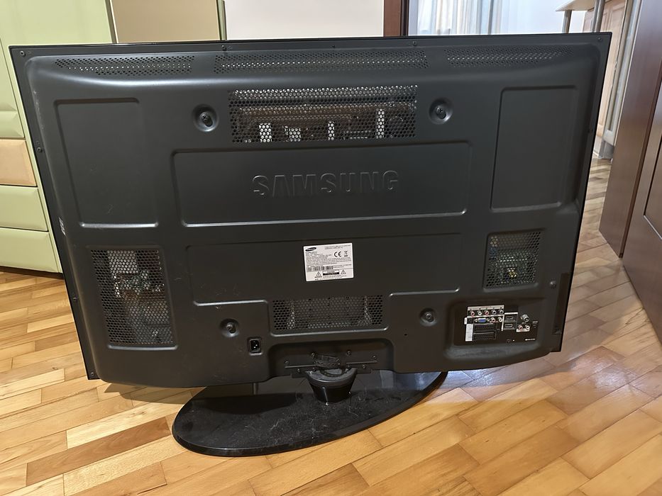 Телевизор Samsung 42'