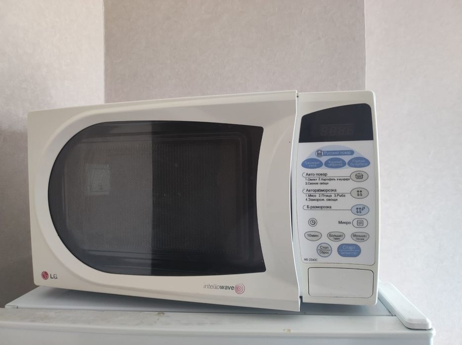 Продам микроволновку LG