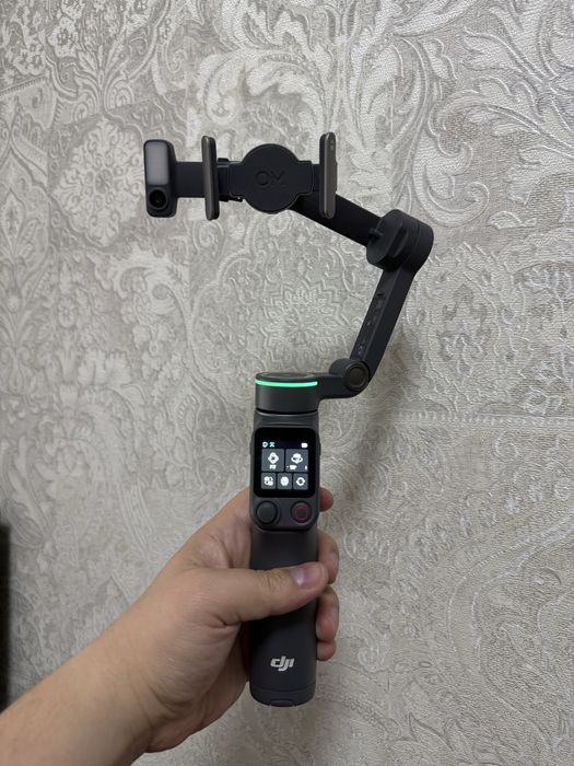 Стабилизатор DJI Osmo Mobile 8P Creator Combo + DJI Mic Mini 2 идеал