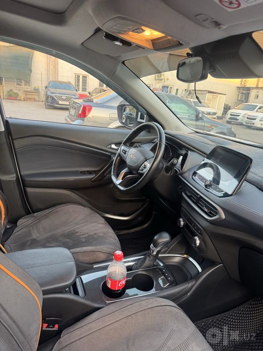 Tracker 2primier plyus 2024