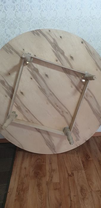 Круглый казахский стол