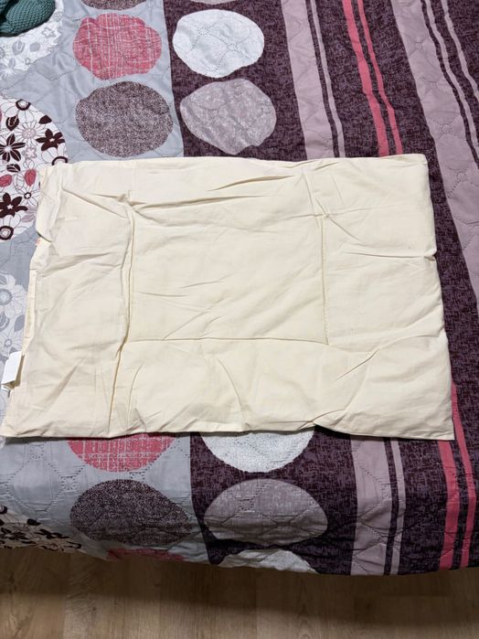 Бебешка възглавница 100% вълна