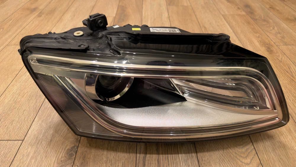 Десен фар за AUDI Q5 8R