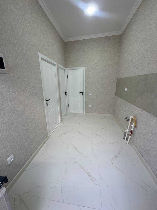 Срочно улица М.Ашрафий 2-комнатная квартира на земле Своя, с ремонтом