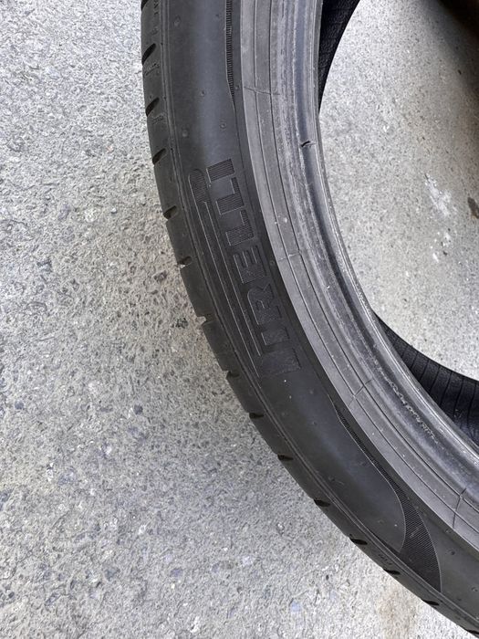De vanzare 3 buc Pirelli P Zero PZ4 275/35 R20 102Y Run Flat cu omologare BMW  aproape noi din 2023 fabricatie