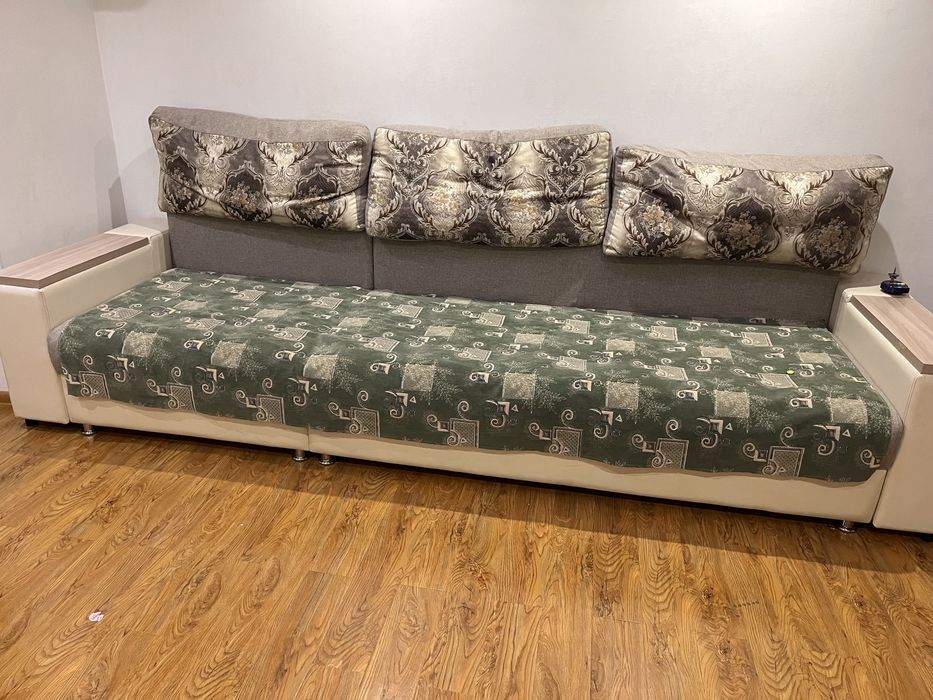 Диван в гостинную