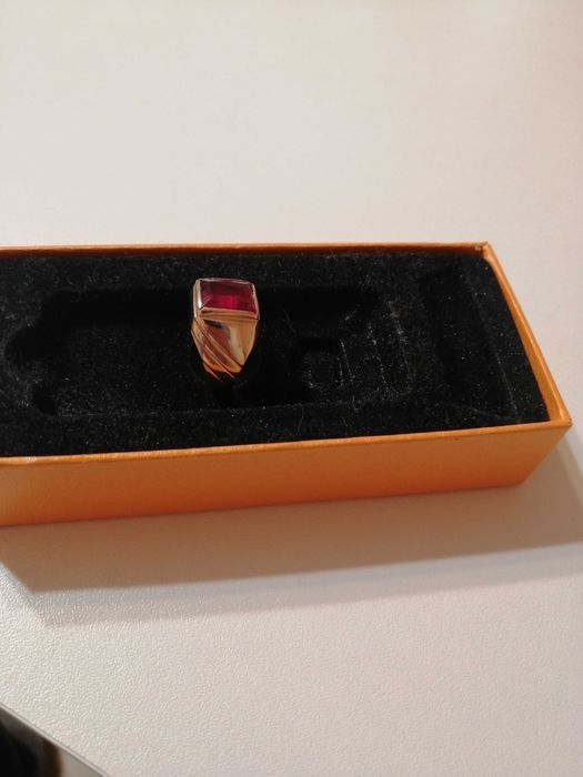 Златен мъжки пръстен