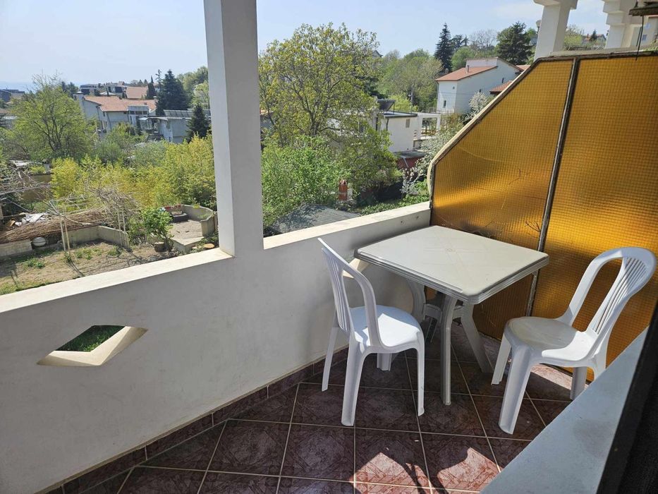 Дава се под наем Двустаен апартамент в Варна, м-т Евксиноград - 40 кв.м за 278.97 € - Снимка #2