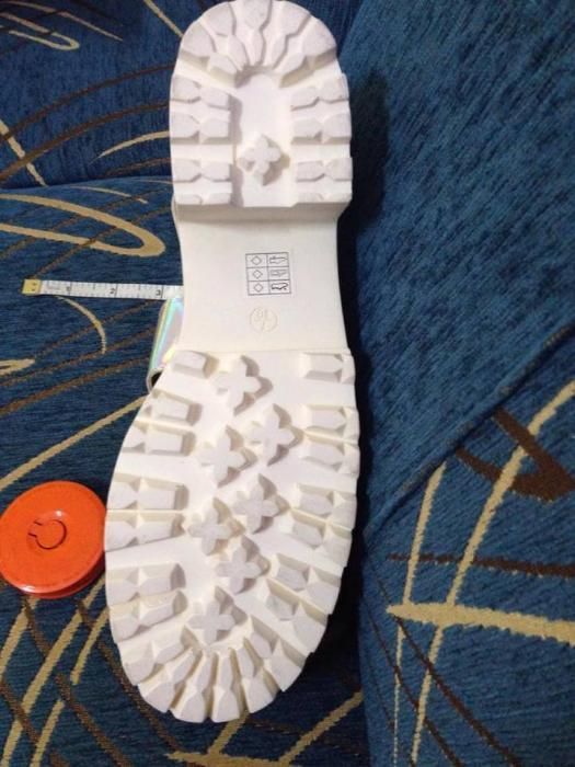 Готини хамелион сандали