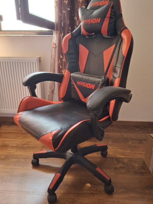 Scaun de gaming.