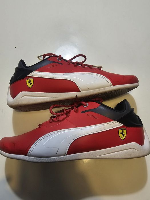 Adidasi puma sport din piele Ferrari drift cat delta.