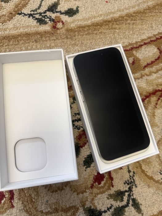 Iphone 15 pro 256 gb white