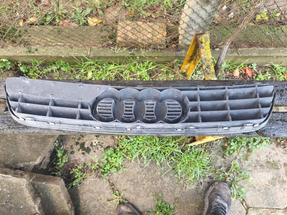 Решетка за audi a3 8l