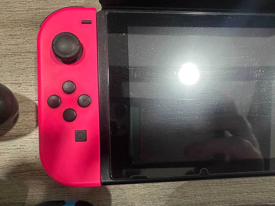 Продам Nintendo Switch (первая ревизия rev 1)
