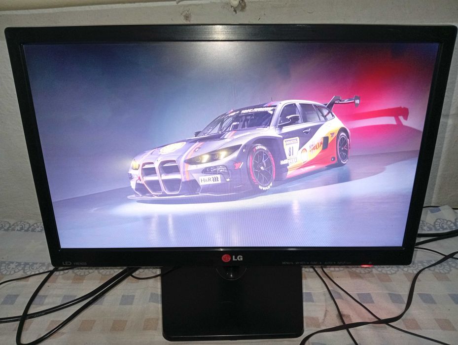 Monitor LG FLATRON 19EN33S-B sotiladi