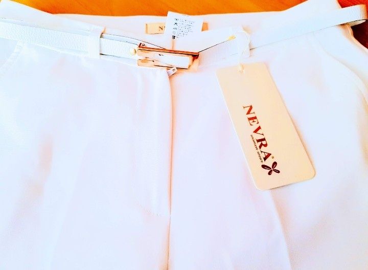 Pantaloni conici albi office damă, super model,curea inclusă,marimi diverse