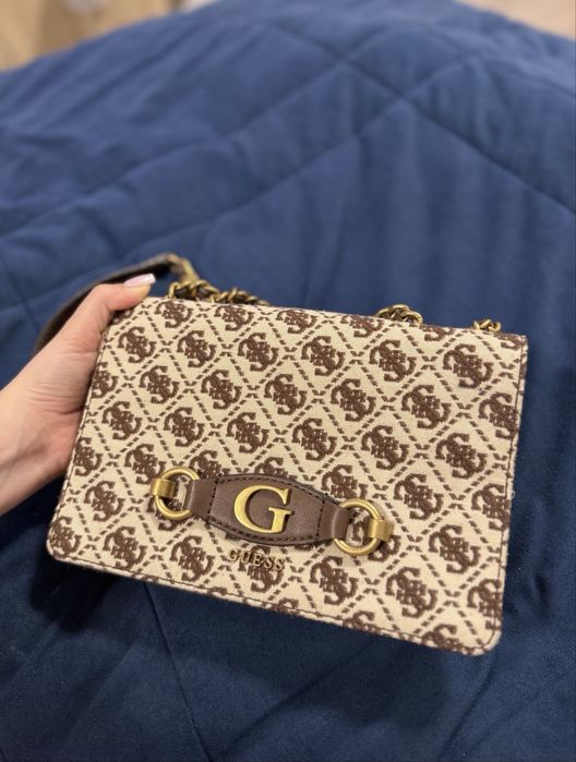 Оригинални чанти jaqcuemus, michael kors, guess, moschino, valentino
