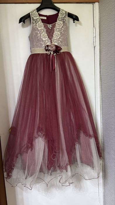 Платье для торжества (10-12лет)