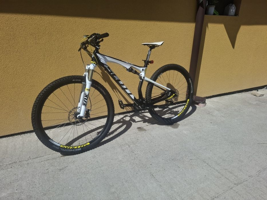 Scott spark  29 carbon L - като нов !