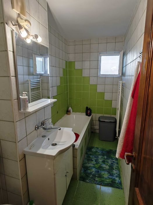 Vand apartament 3 camere