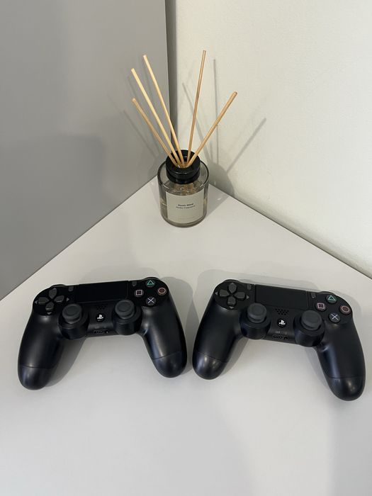 PlayStation 4 (2022) года + 3 игры в подарок