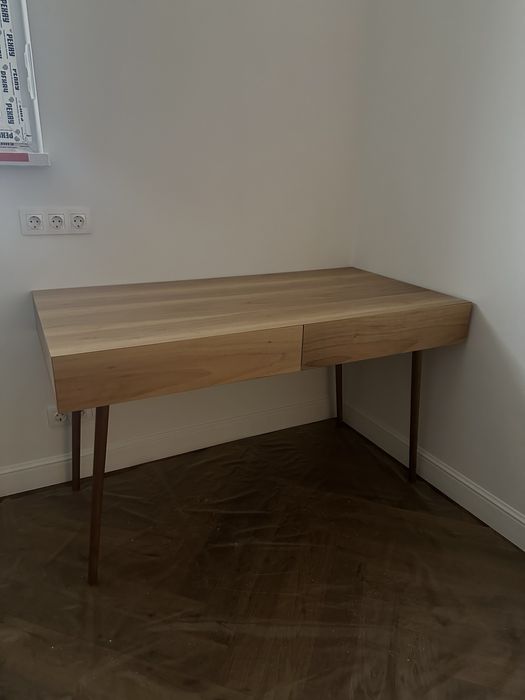 Стол письменный / рабочий / компьютерный