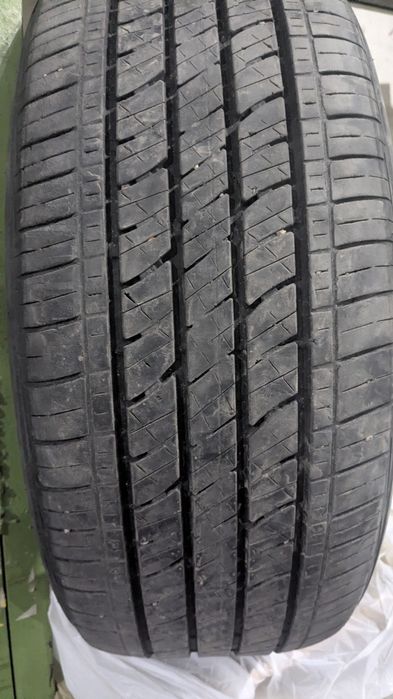 Резина Bridgestone размером 245/50/20