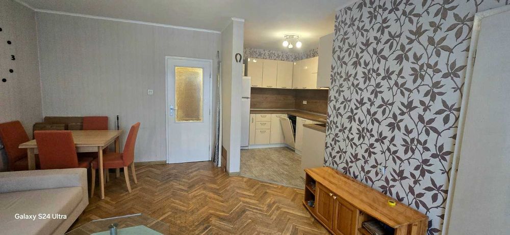 Продава се Двустаен апартамент в София, Център - 71 кв.м за 3346 €/кв.м - Снимка #4