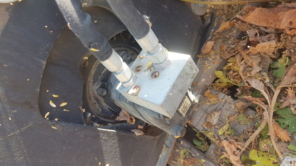 Дорожная фреза CAT