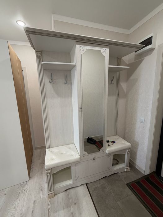 Шкаф для прихожей